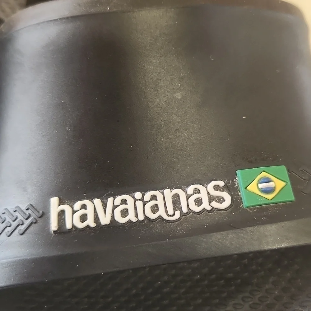 HAVAIANAS slides men's size 9/10 EUC black
